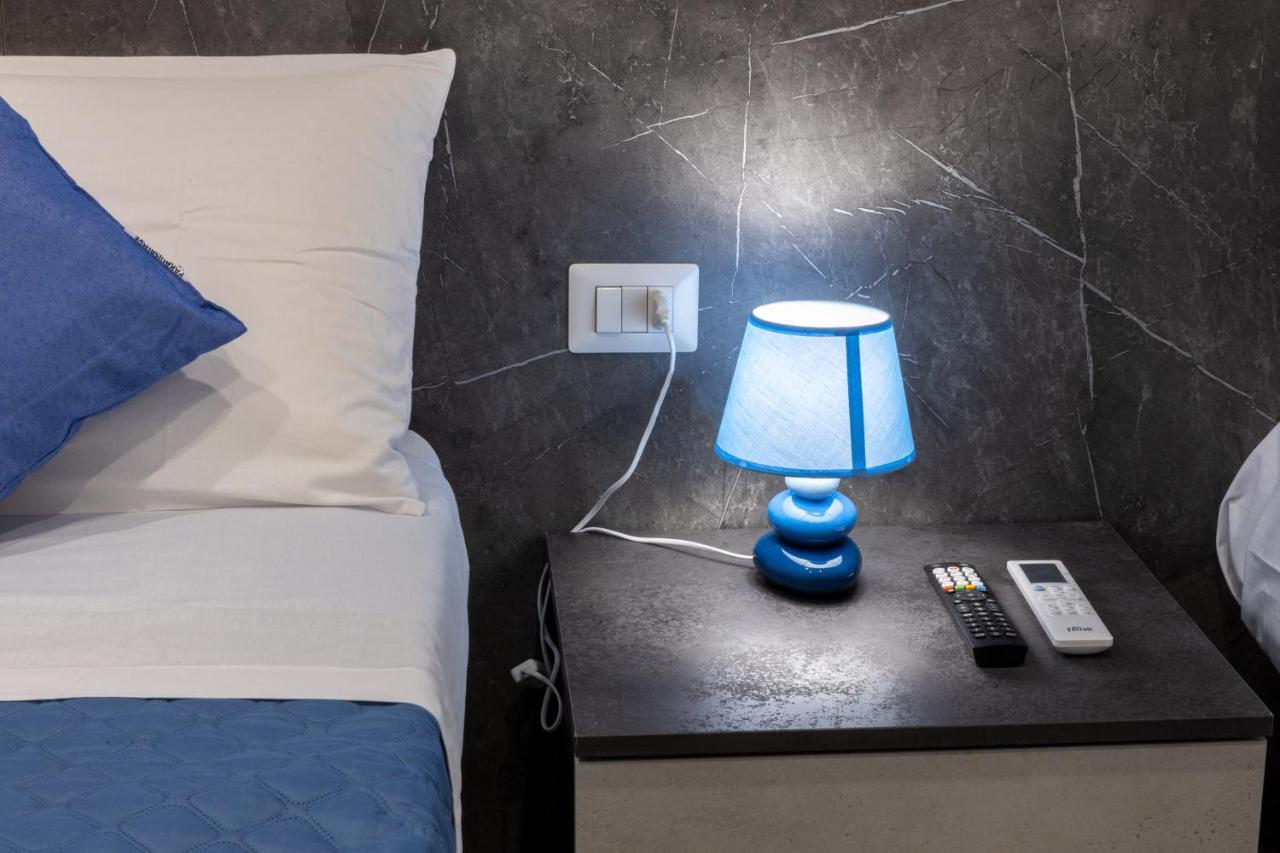 Partenope Guest House Napoli Eksteriør bilde